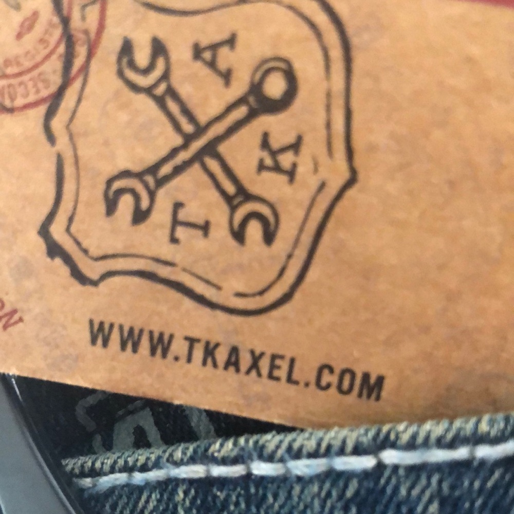 Women's Blue Jeans - Picture 4 of 6